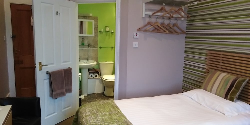 Фото № 29 Well Street B & B