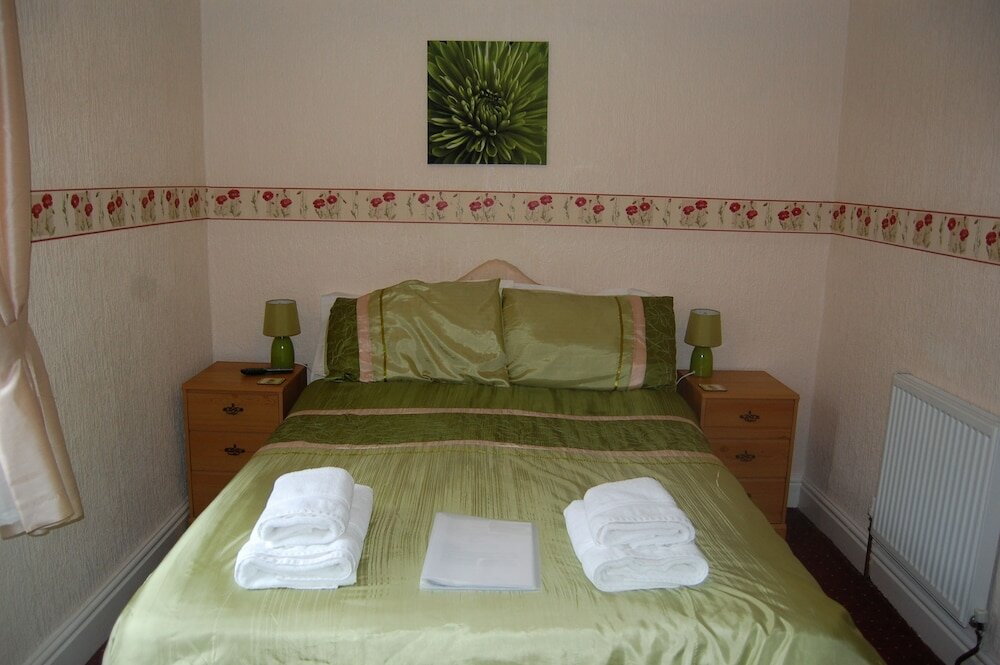 Фото The Fairview Hotel