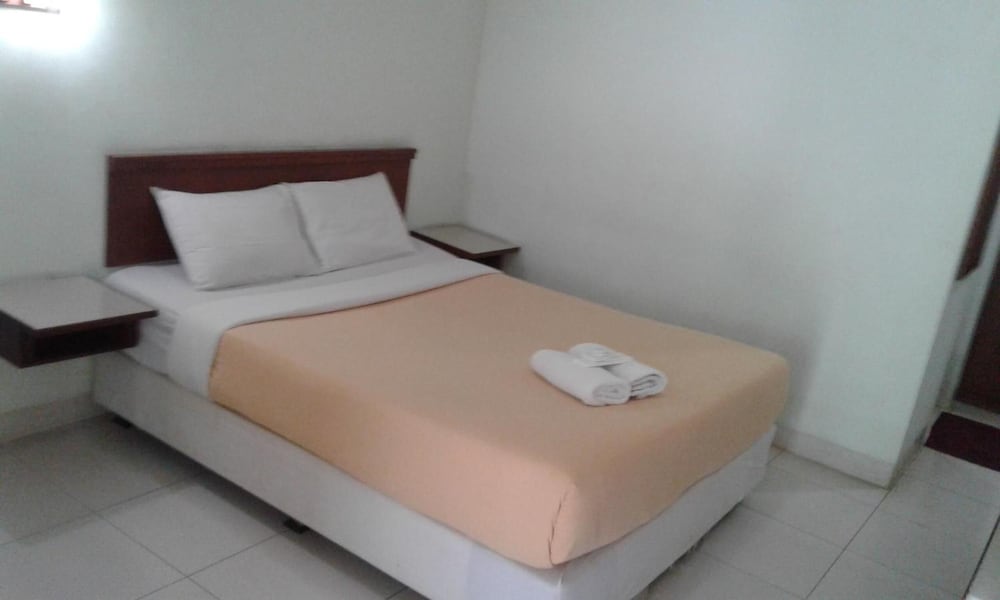Фото Pandu Lakeside Hotel Parapat - Toba Lake