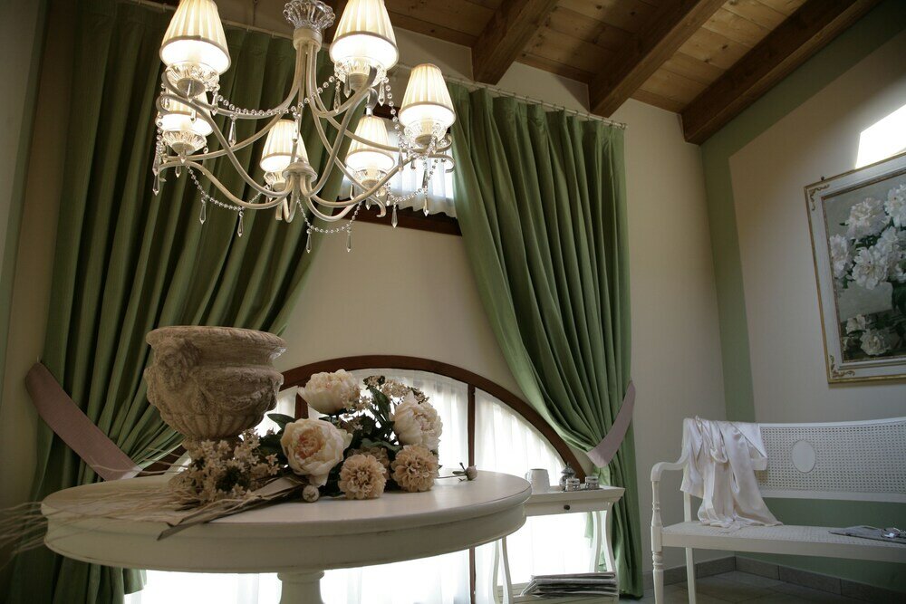 Фото Otto Ducati d'Oro