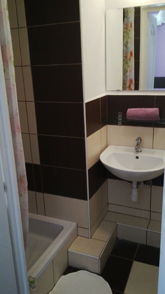 Фото Downtown Apartments