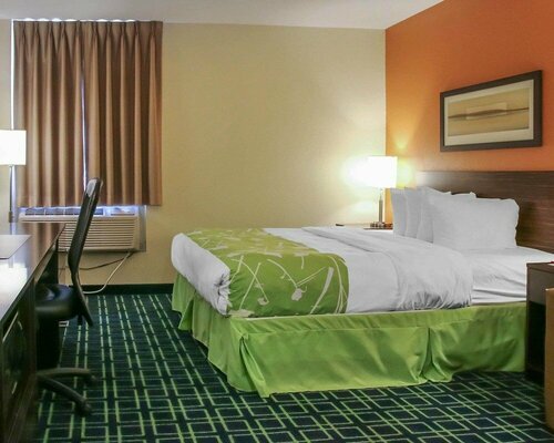 Гостиница Econo Lodge Winnipeg South в Виннипеге