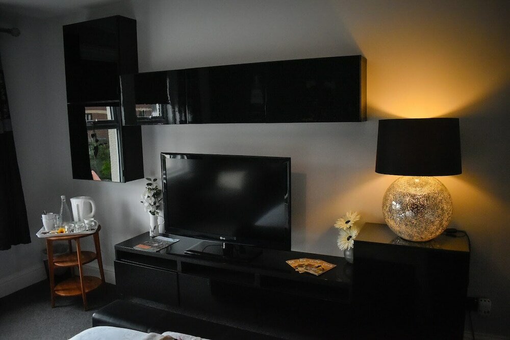 Фото Tlc Exmouth Bed and Breakfast