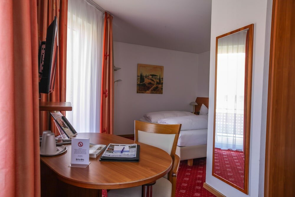 Фото Hotel zur Pfalz