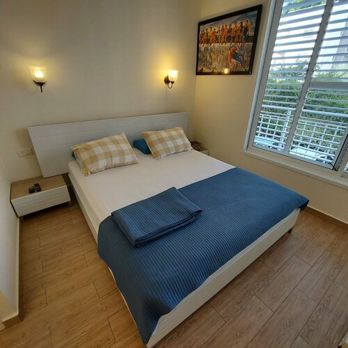 Апартаменты Comfortable apartment в Герцлии