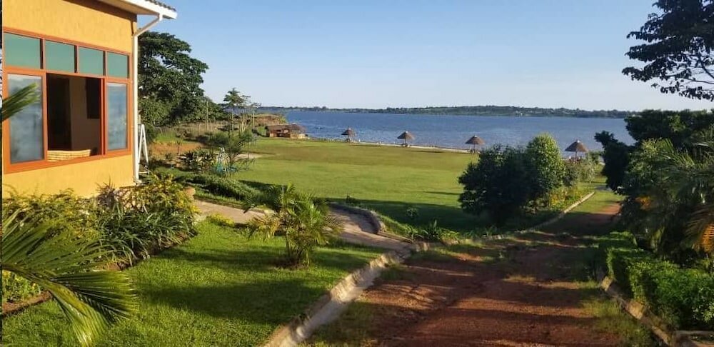 Фото Nyange Resort and Marina