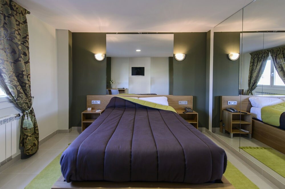 Фото Motel Cancún Avilés