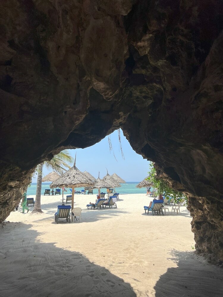 Фото Diamonds Leisure Beach & Golf Resort