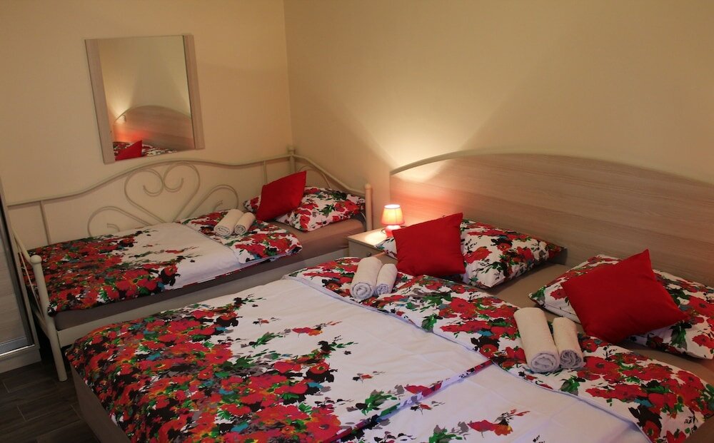 Фото Apartments Logoš Cavtat