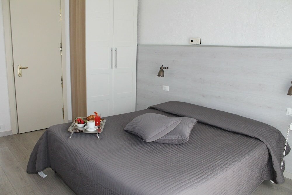 Фото Hotel Alba sul Mare