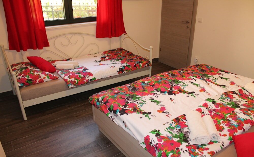 Фото Apartments Logoš Cavtat