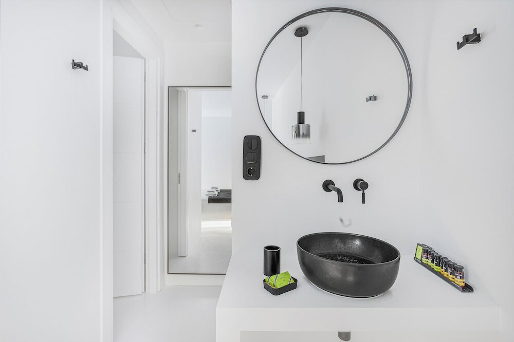 Фото Tagoo Black