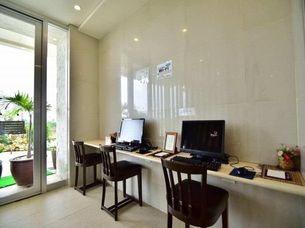 Фото Hotel GranView Garden Okinawa