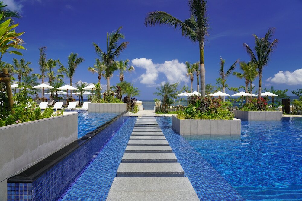 Фото Fusaki Beach Resort Hotel & Villas