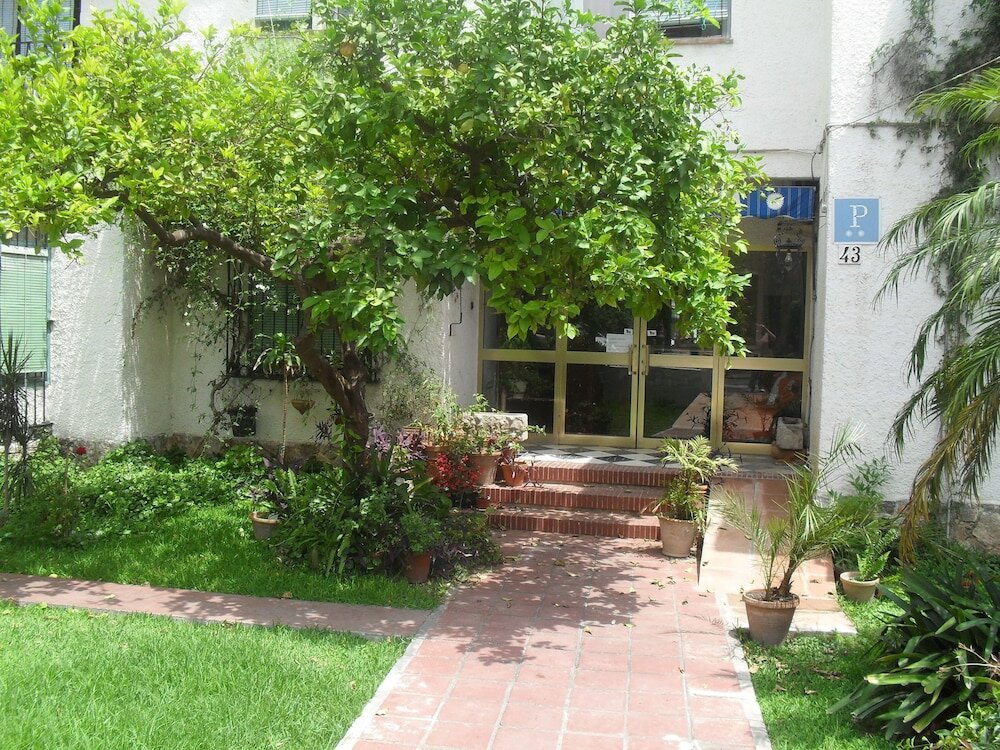 Фото Hostal Escandinavia