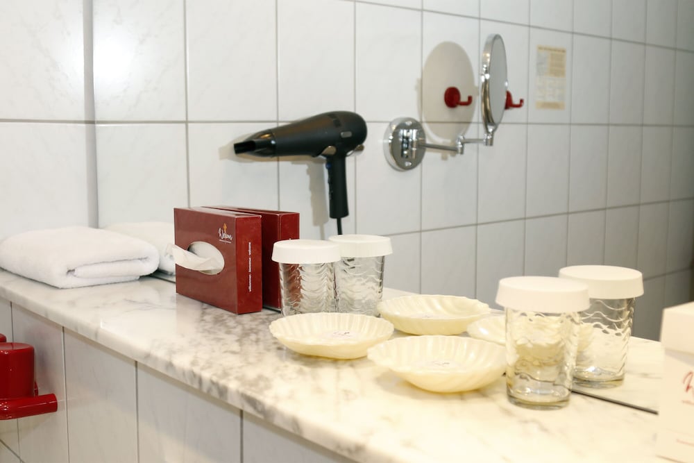 Фото Hotel Märkischer Hof