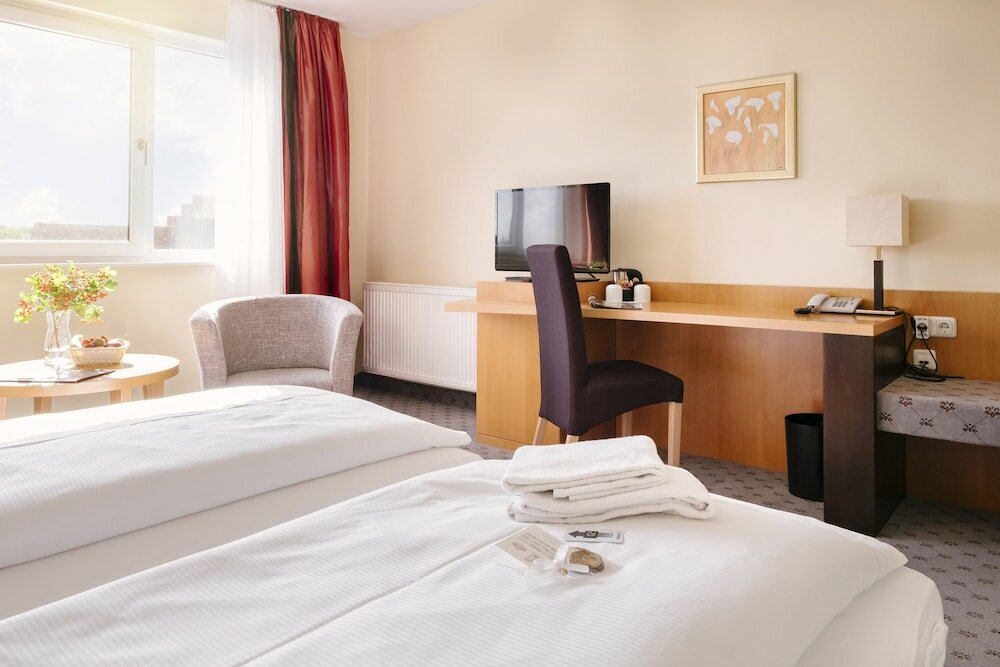 Фото Hotel Am Jungfernstieg