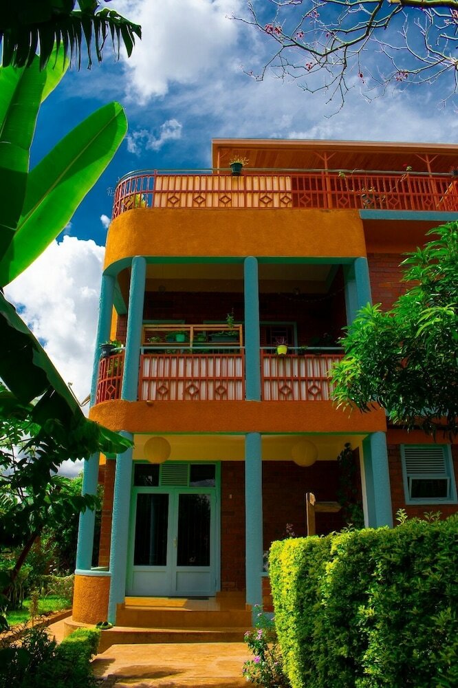 Фото отеля 1