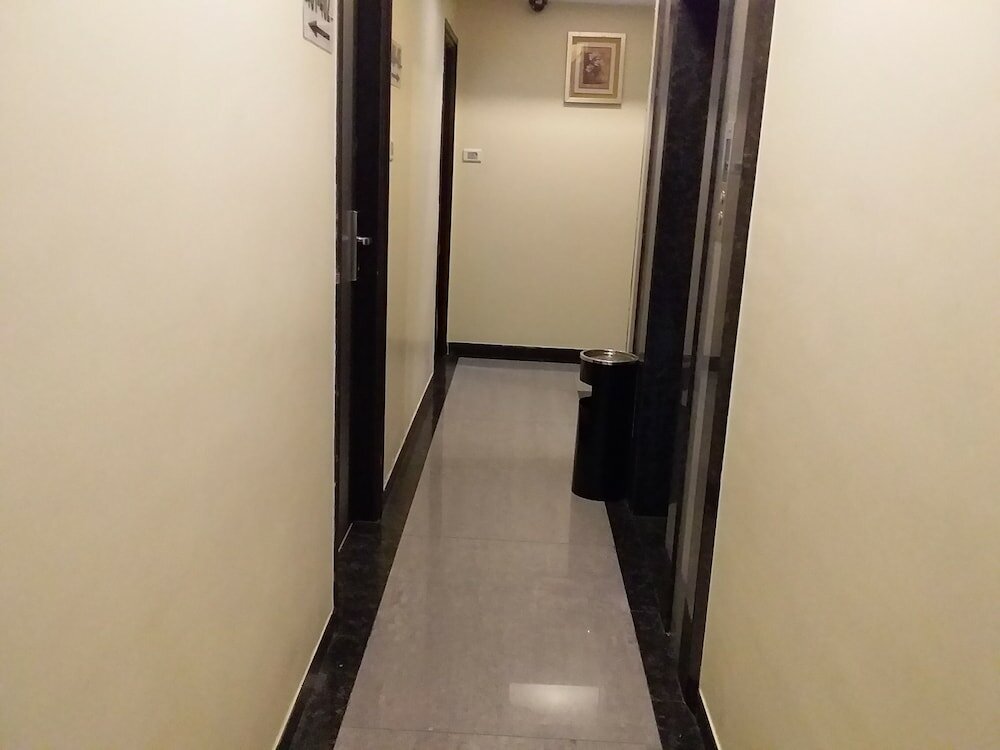 Фото Hotel Shubhangan