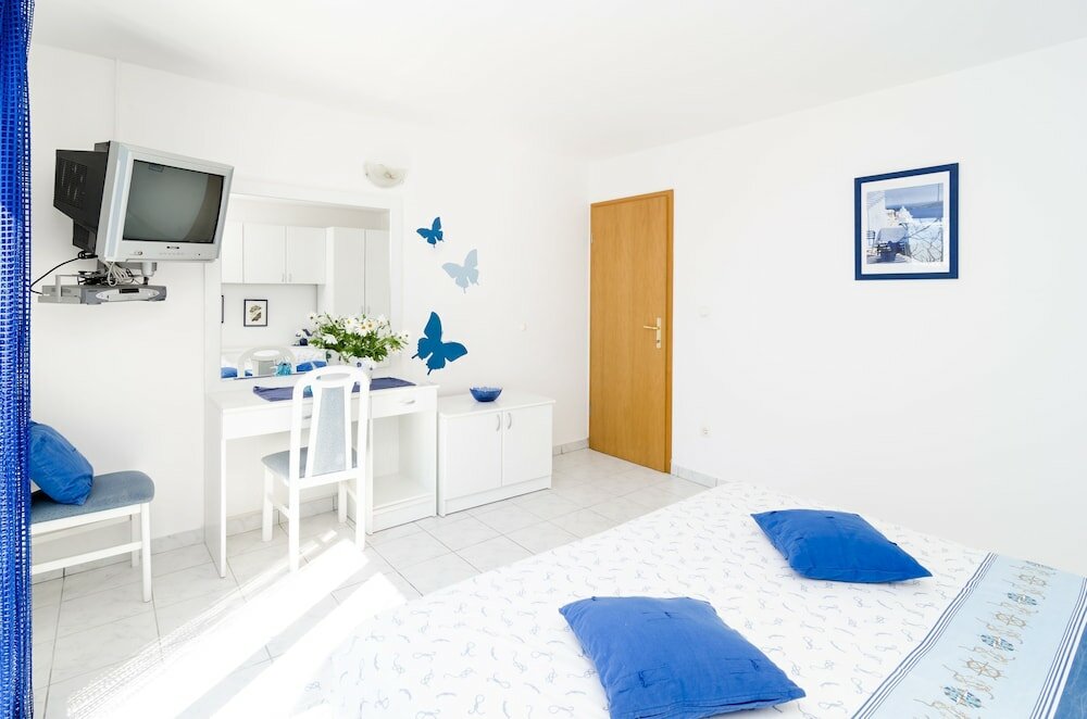 Фото Apartments Šestanović