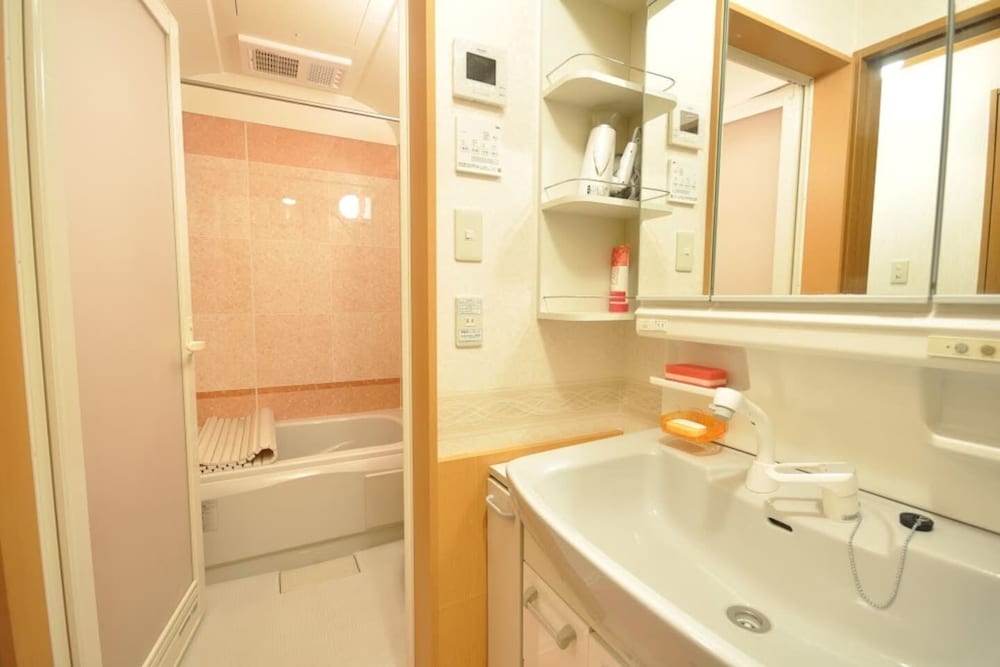 Фото Komagome Luxury House