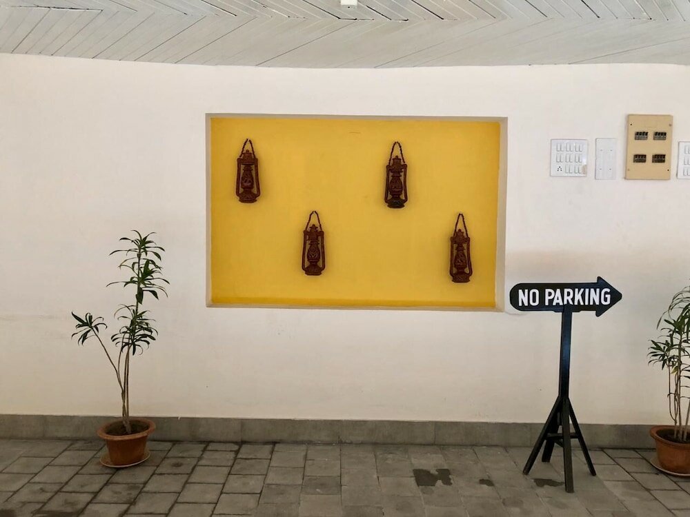 Фото Hotel Saluja