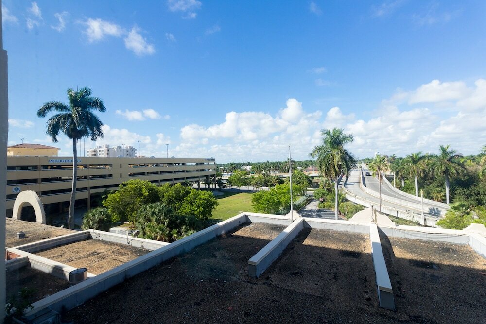 Фото 549 City View Hollywood Beach