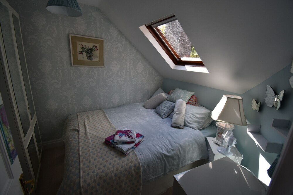 Фото Immaculate 4-bed Apartment in Bournemouth & SPA