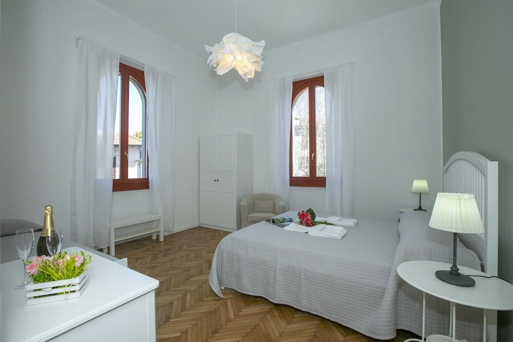 Фото Residenza Gardenia Lake View Luino Center