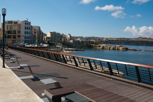 Гостиница Blue Harbour 1 Seafront Holiday 2-bedroom Apartment With Terrace St Pauls Bay