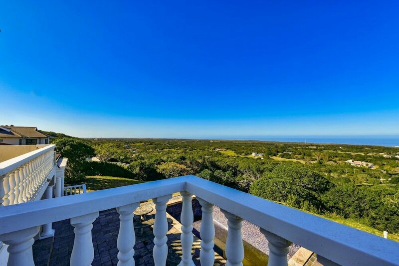 Гостиница Milkwood on Lovemore Boutique Lodge в Порт-Элизабет