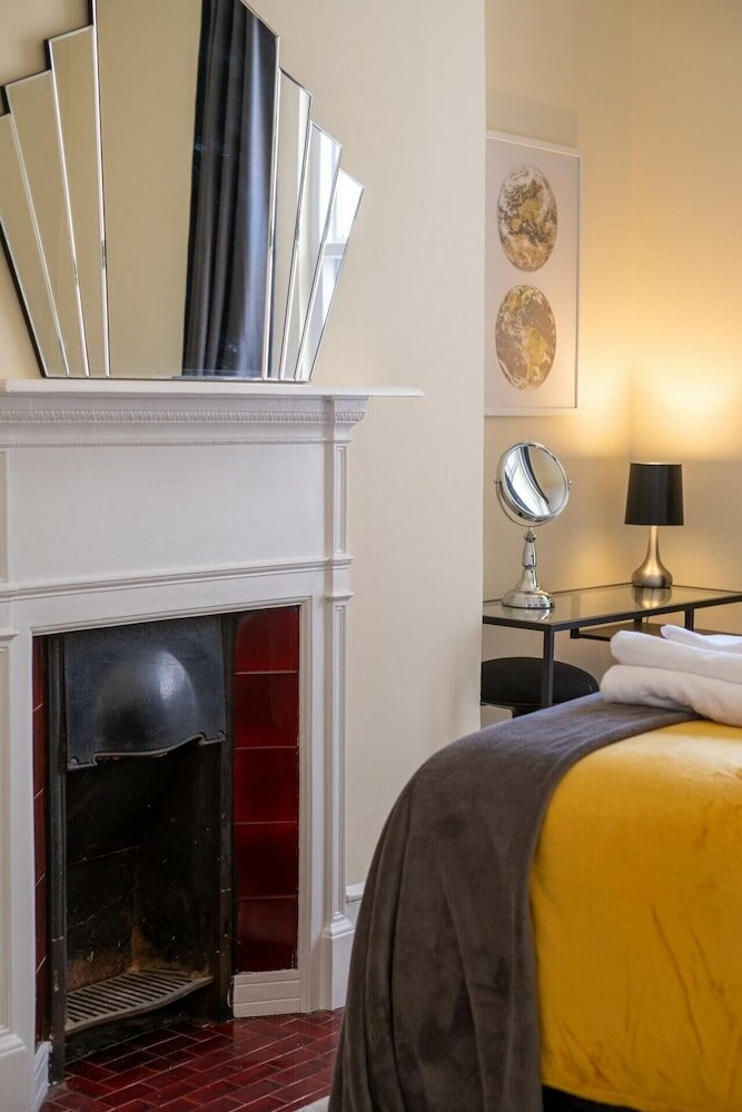 Фото Bright City Centre Flat With Sea 2 Mins Away