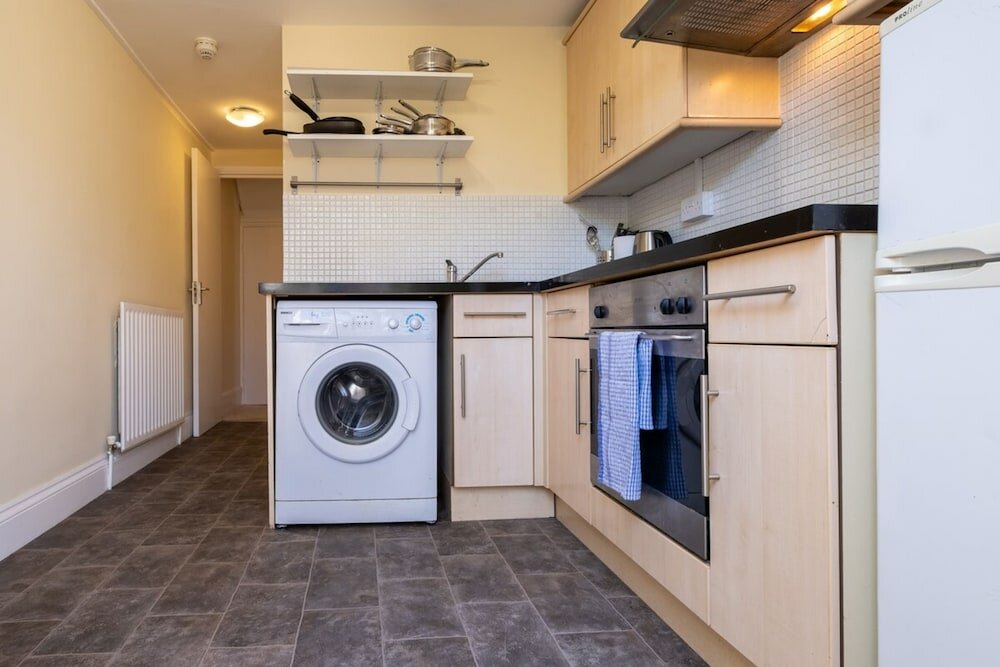 Фото Bright City Centre Flat With Sea 2 Mins Away