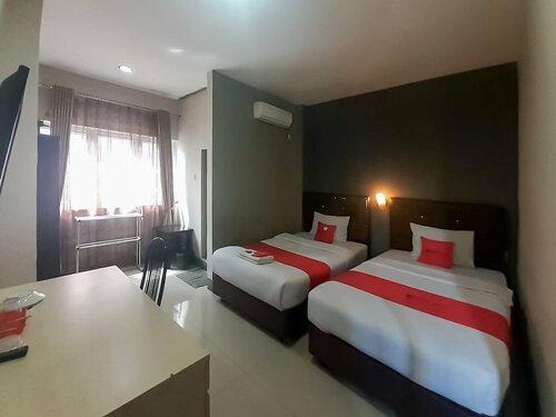 Гостиница RedDoorz @ Sei Mangkei Perdagangan Simalungun в Провинции Северная Суматра