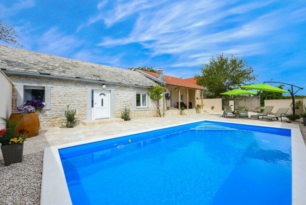 Фото Villa Mandarin