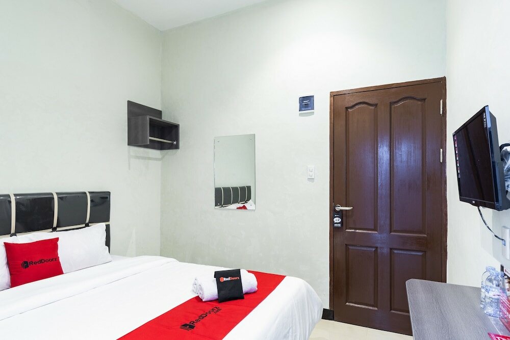 Фото RedDoorz near Medan Amplas