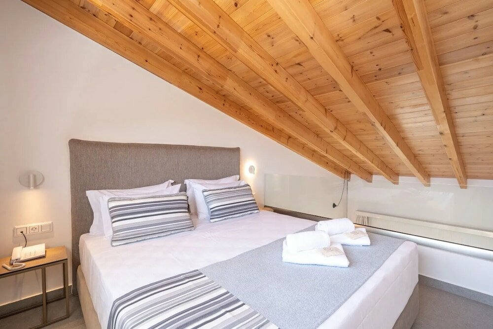 Фото Mirablue Luxury Residences