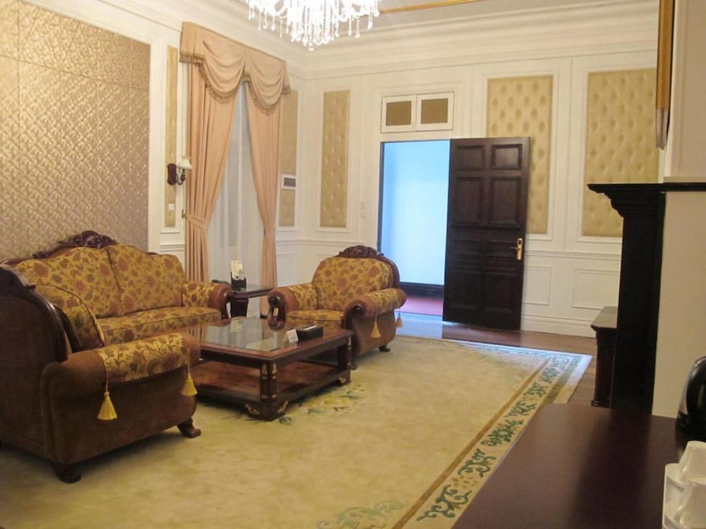 Фото Guangzhou Yuehai Hotel