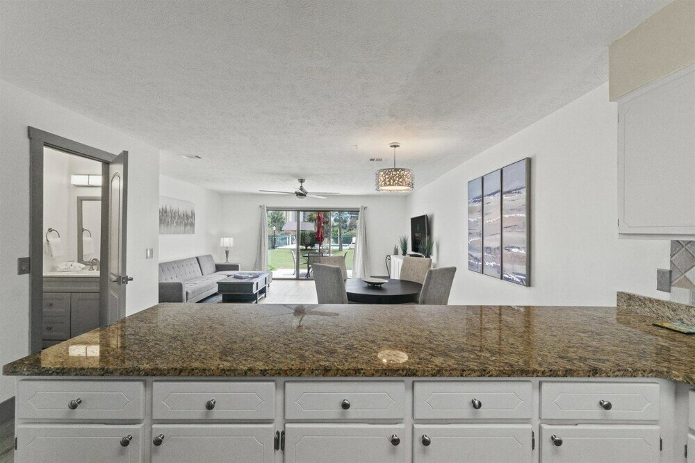 Фото 131 Kimberly Drive