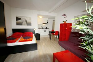 Гостиница Hitrental Stauffacher Apartments