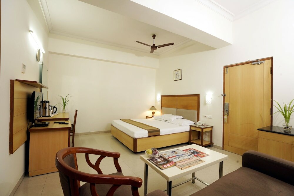 Фото Hotel Geetha Regency