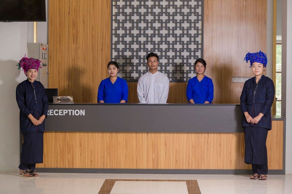 Фото Hotel Mya Yar Pin