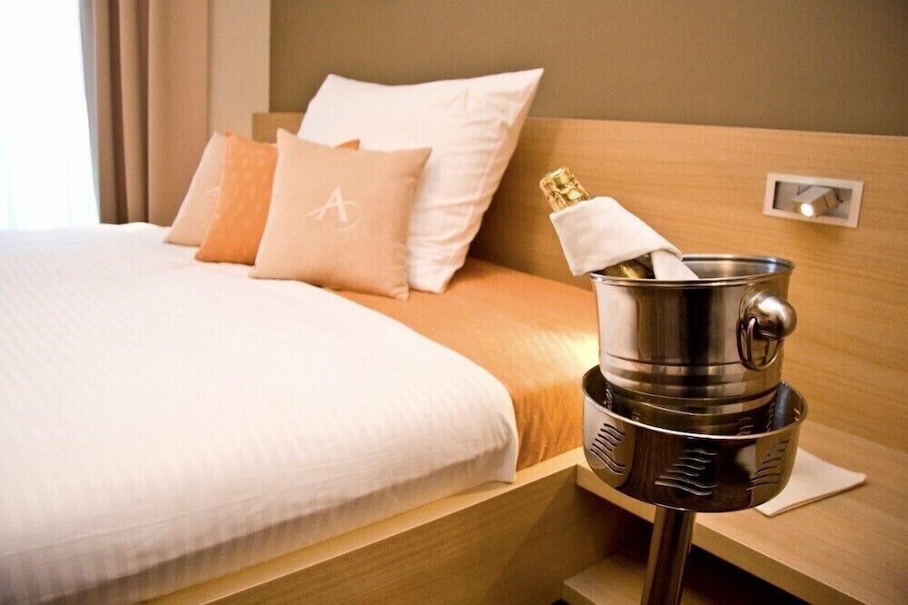 Фото Alexandra Business Hotel