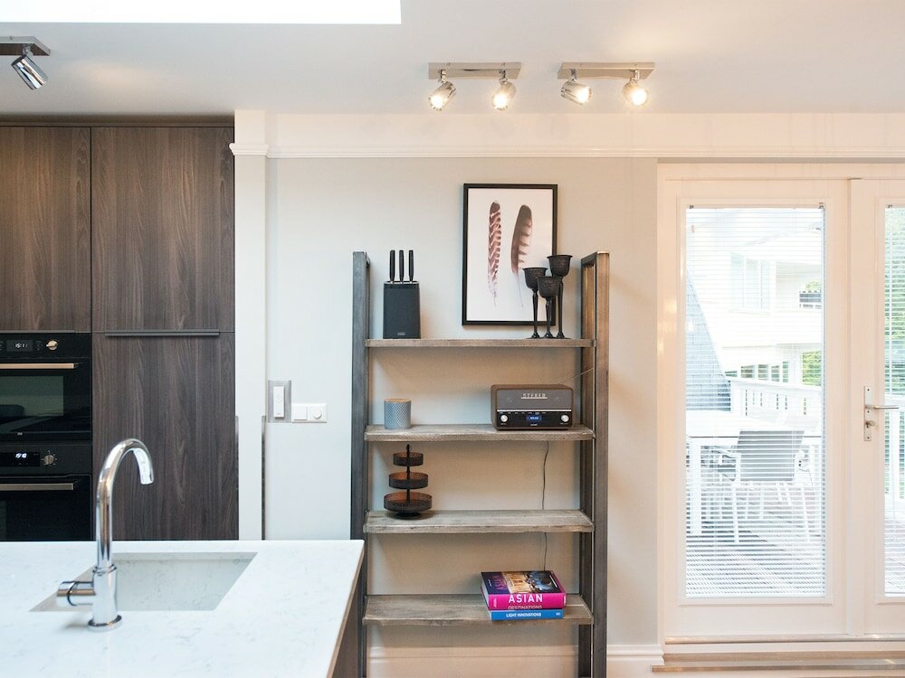 Фото BizStay Park Central Executive