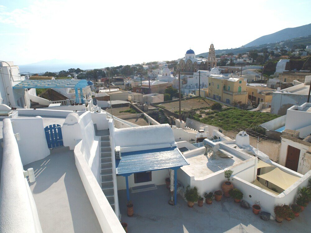 Фото Santorini Caves