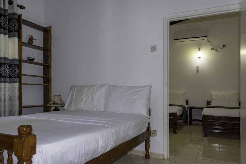 Фото Oriole Kandy