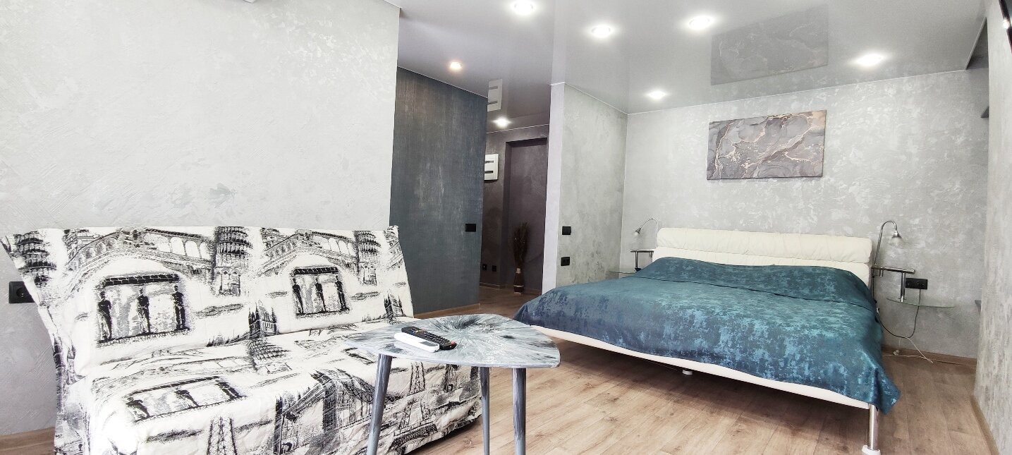 Фото МОИАпарт на улице Коммуны 86