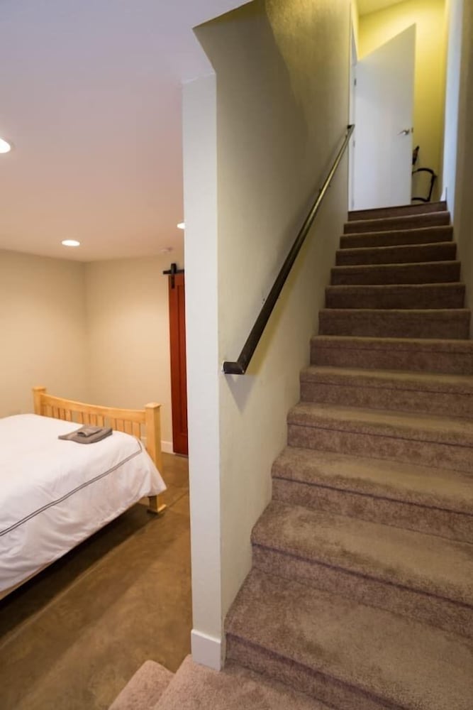 Фото The Ladley Luxury Lifestyle Walk to Mile High