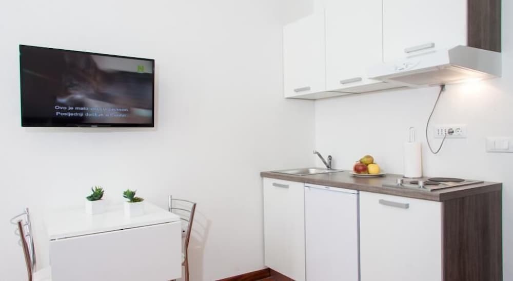 Фото Mezzanine Apartments