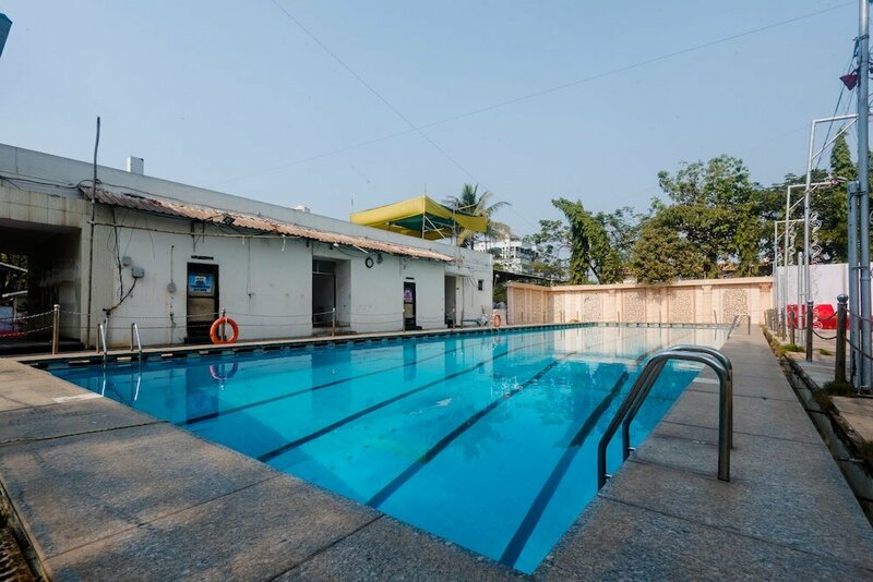 Гостиница Oyo 26750 Vashi Gymkhana